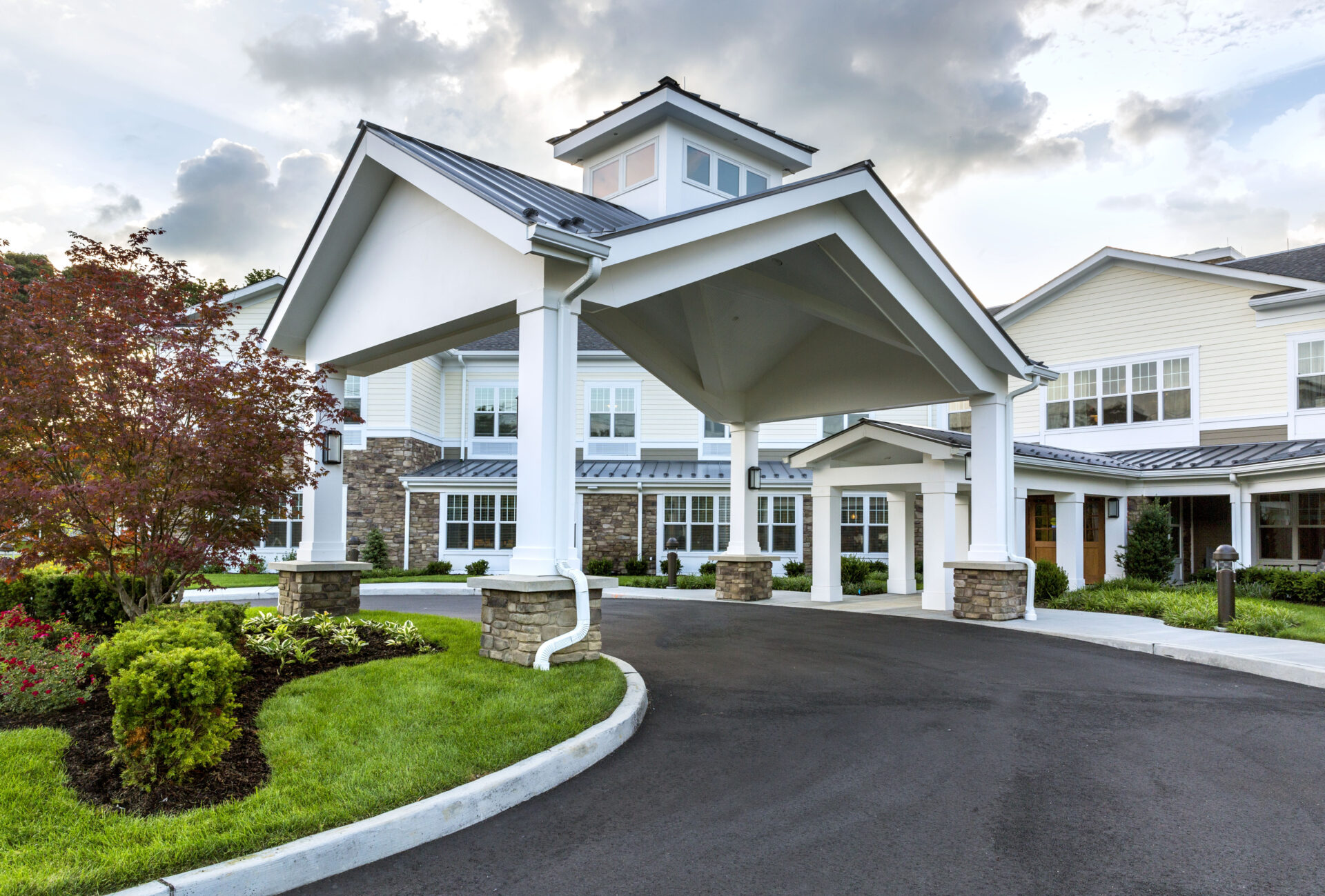 Orchard Estate Of Woodbury Assisted Living In Woodbury NY