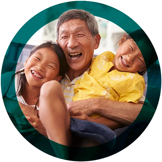 consumerconfidenc_overthepastyear570x570.png Grandfather holding two grandchildren second tab