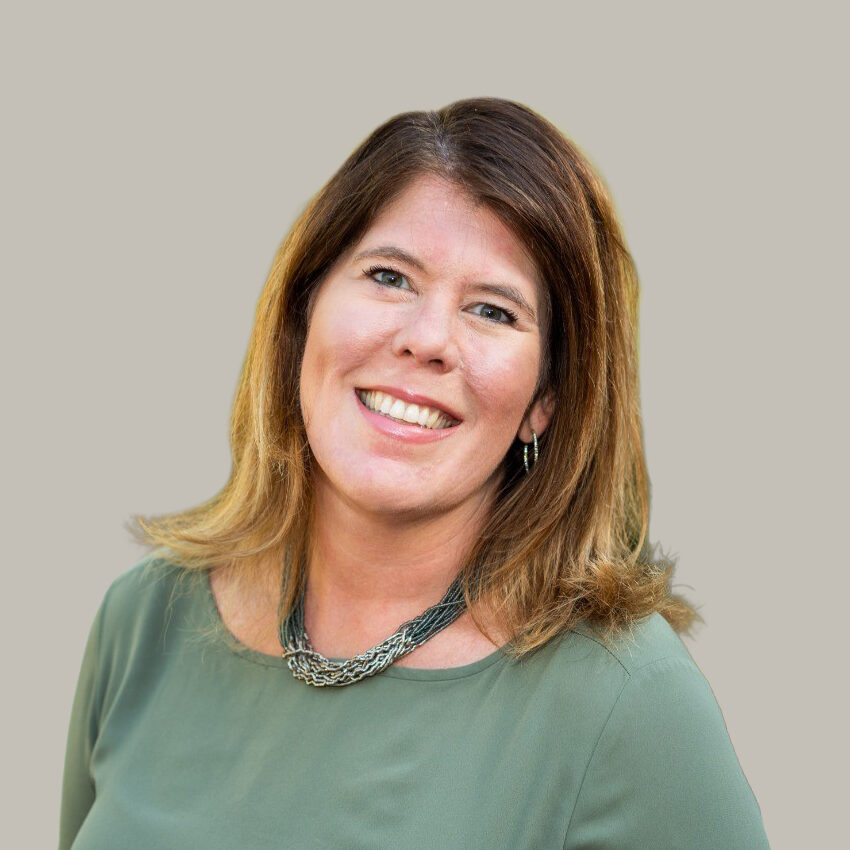 Lauriann Deely